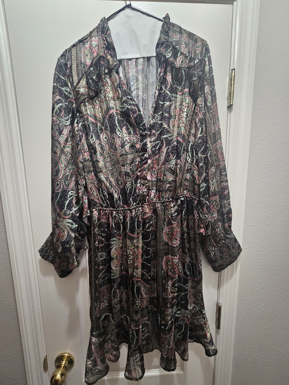 Paisley Print Long Sleeve Women’s Dress - Black & Pink